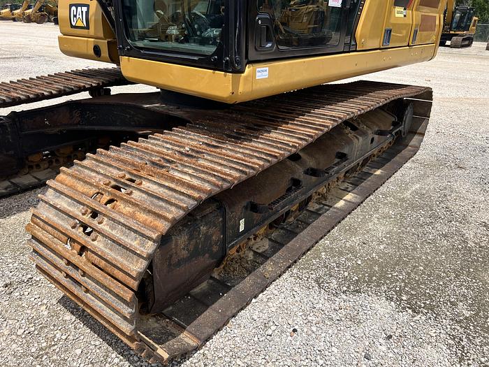Used 2018 CATERPILLAR 323