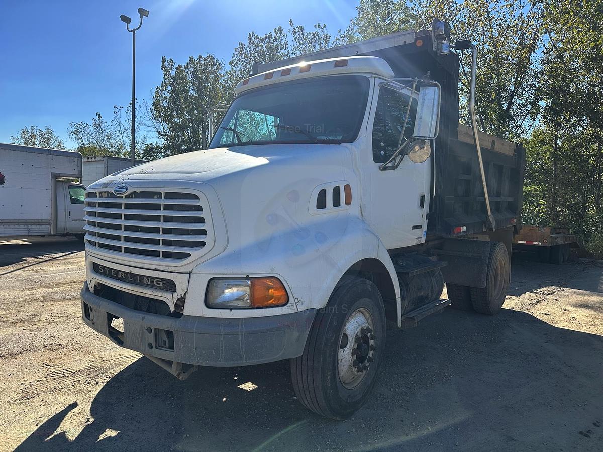 Used 2000 STERLING AT9513