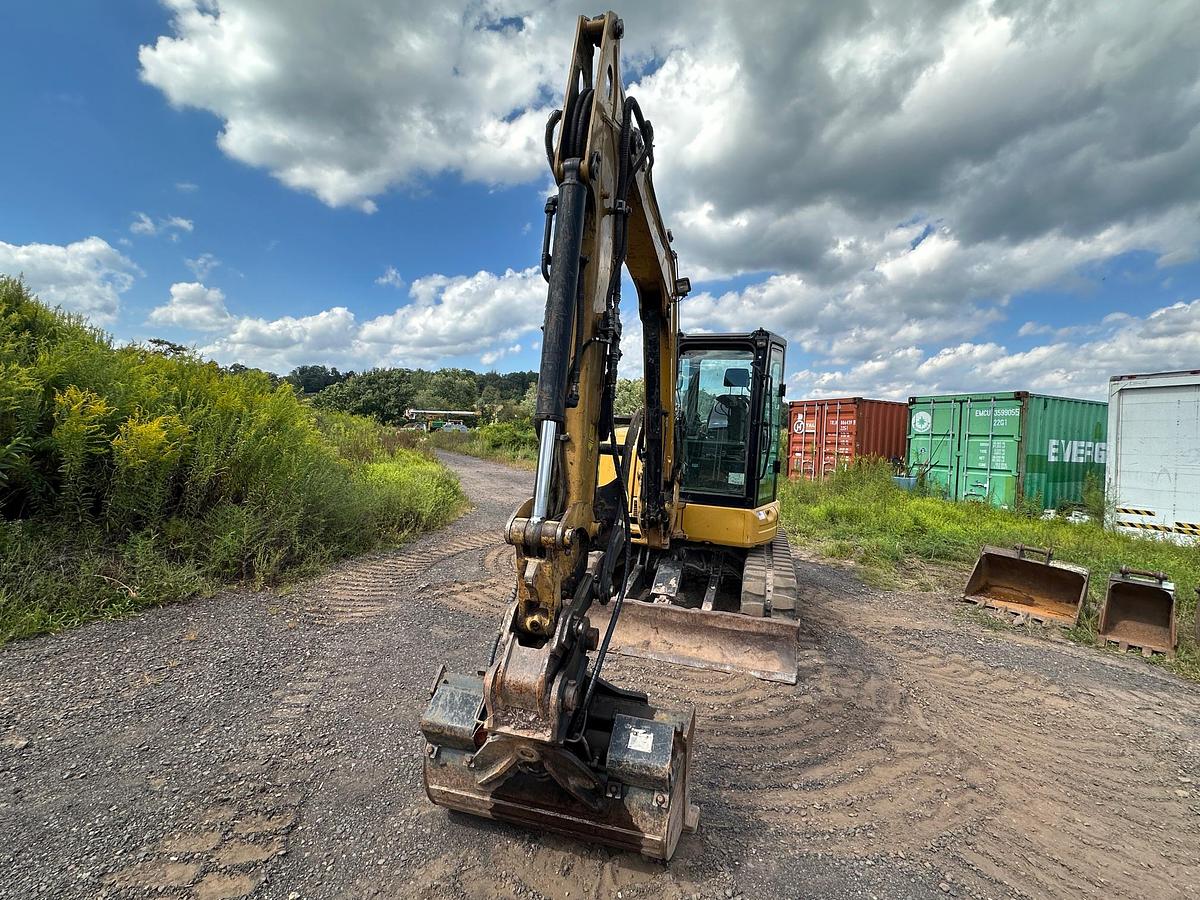 Used 2017 CATERPILLAR 305.5E2 CR