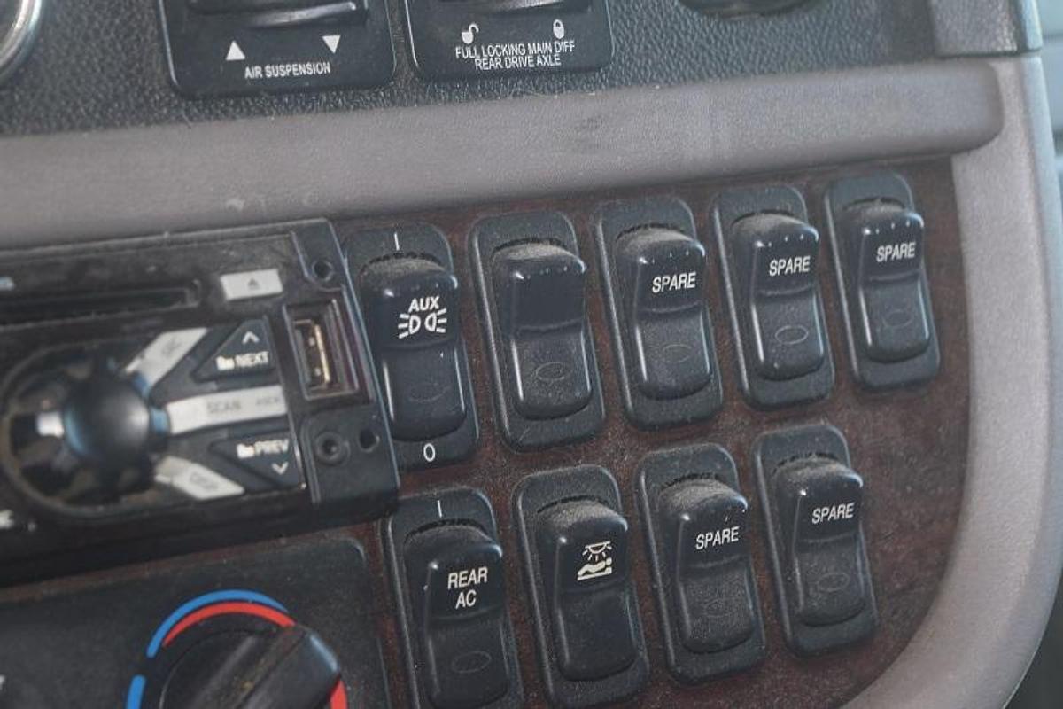 Used 2016 PETERBILT 386