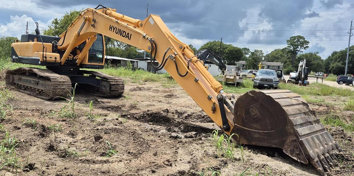 Used 2013 HYUNDAI R380LC-9A