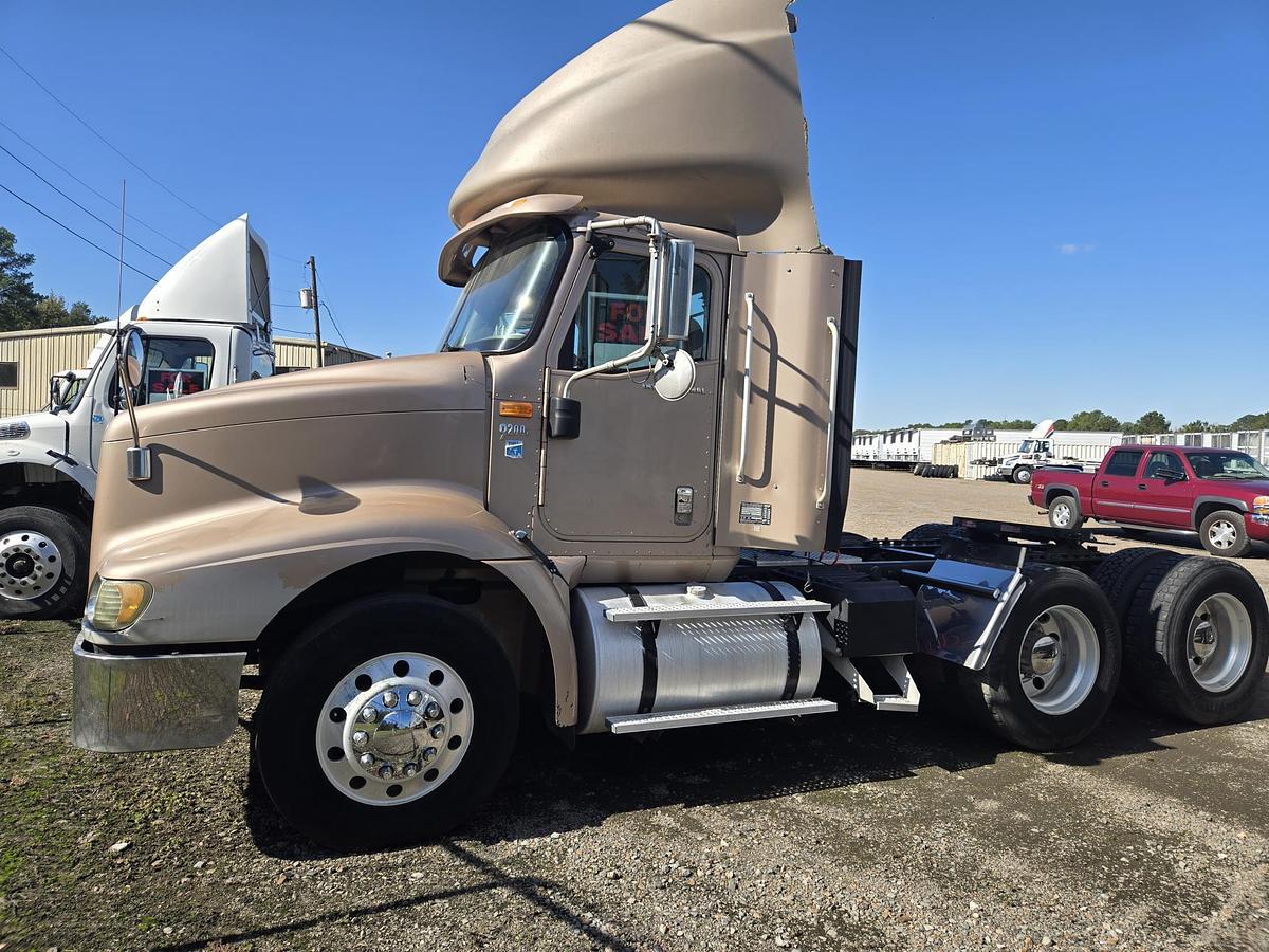 Used 2005 INTERNATIONAL 9200i