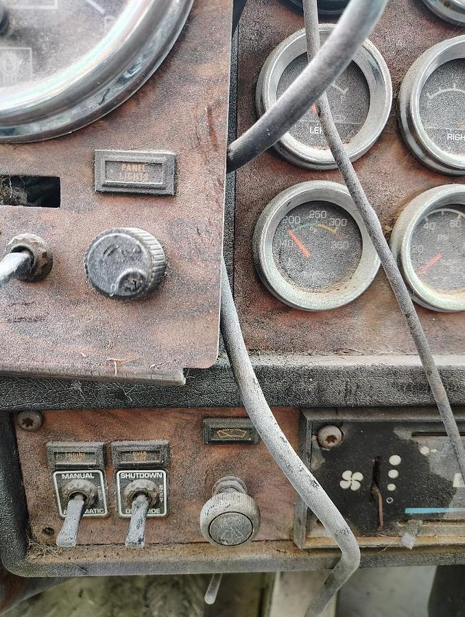 Used 2000 KENWORTH W900