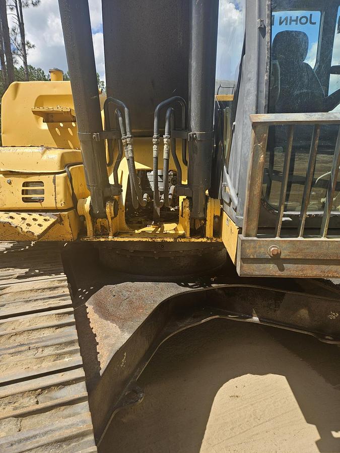 Used 2010 DEERE 200D