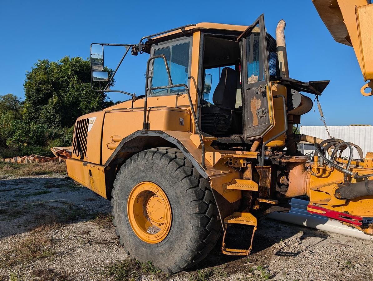 Used 2005 VOLVO A25D