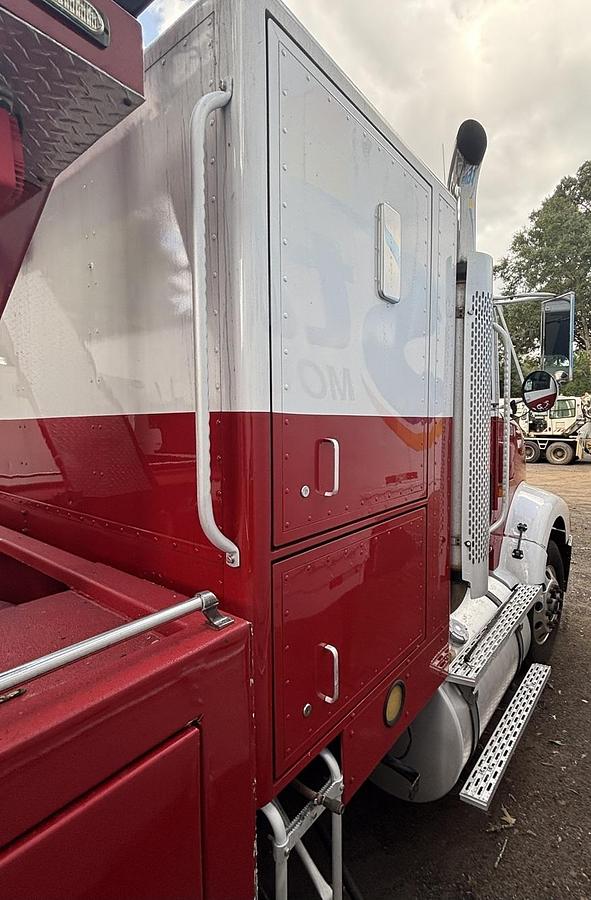 Used INTERNATIONAL 9400