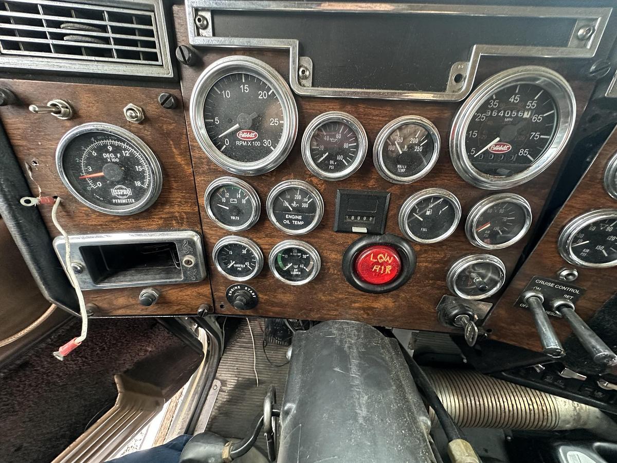 Used 1998 PETERBILT 379