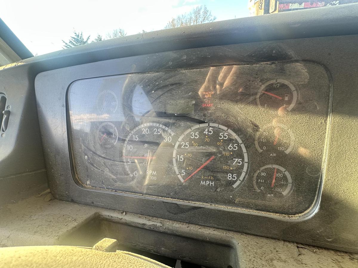 Used 2004 STERLING L7500