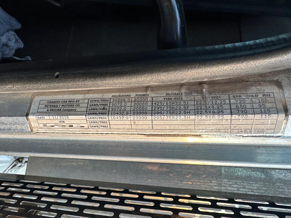 Used 2019 PETERBILT 389L