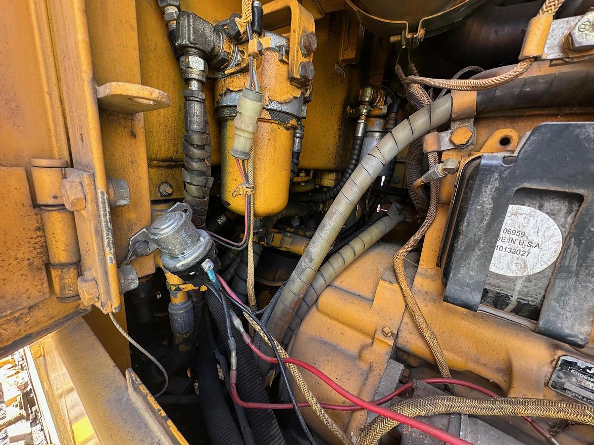 Used 1992 DEERE 444E