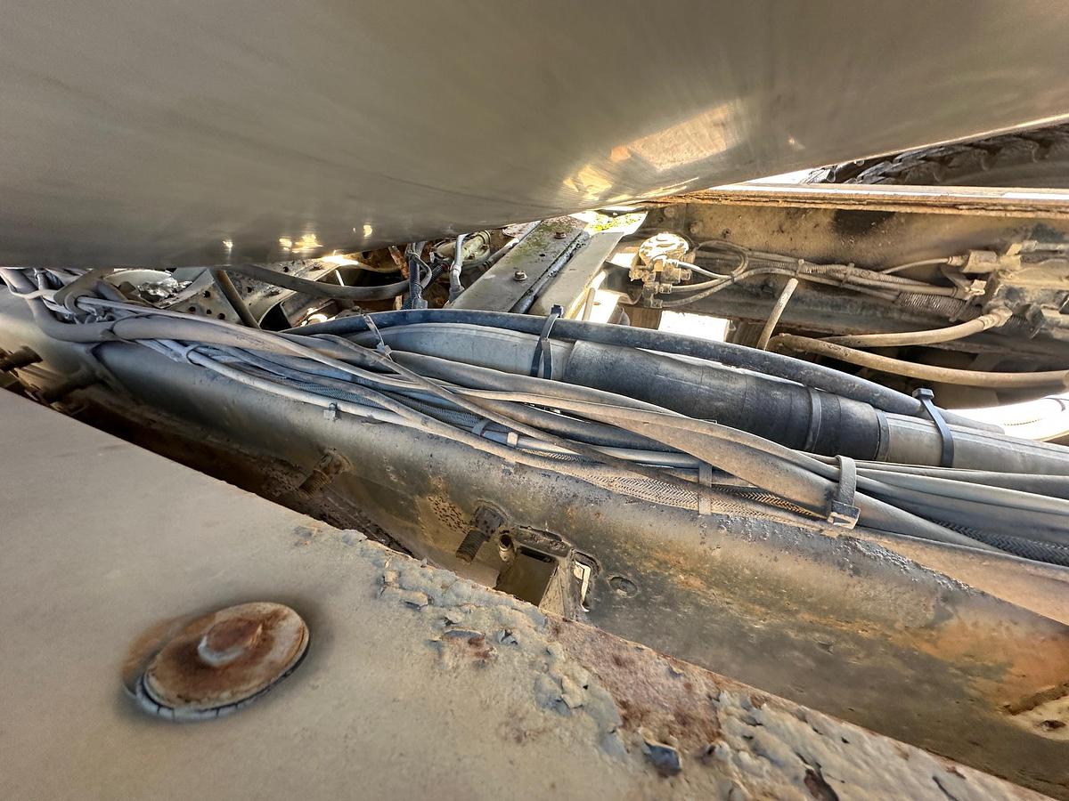 Used 2003 MACK DM690S