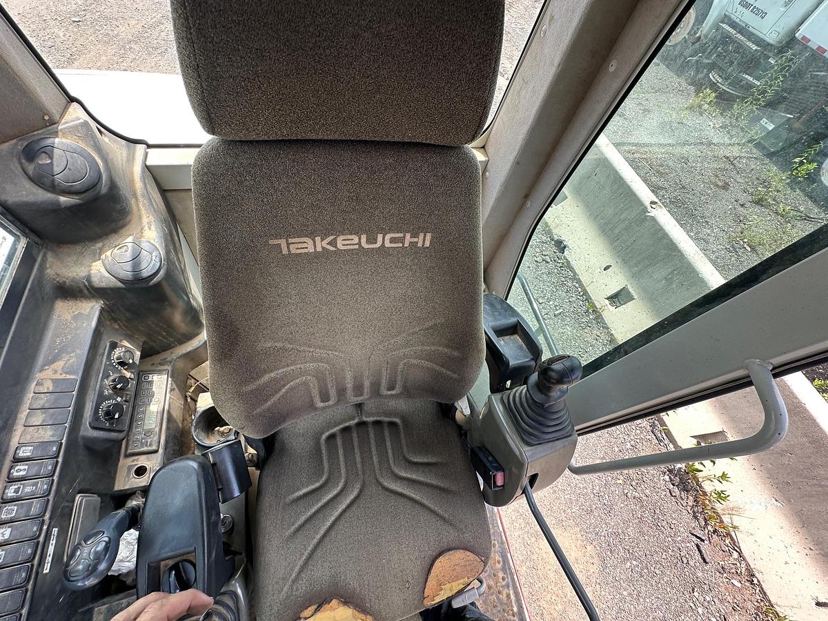 Used 2013 TAKEUCHI TB285