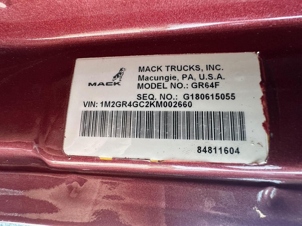 Used 2019 MACK Granite GR64F