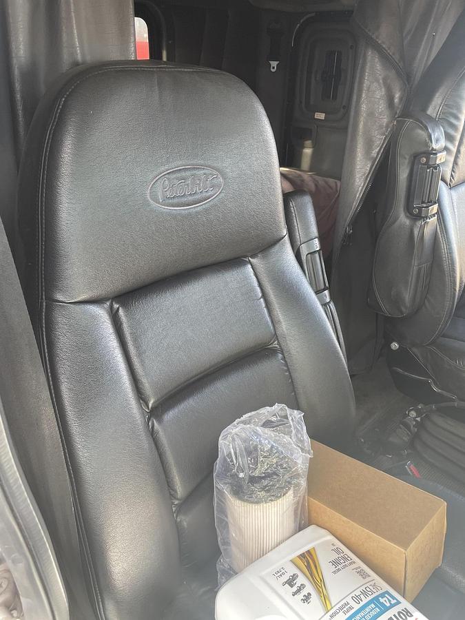 Used 2012 PETERBILT 389