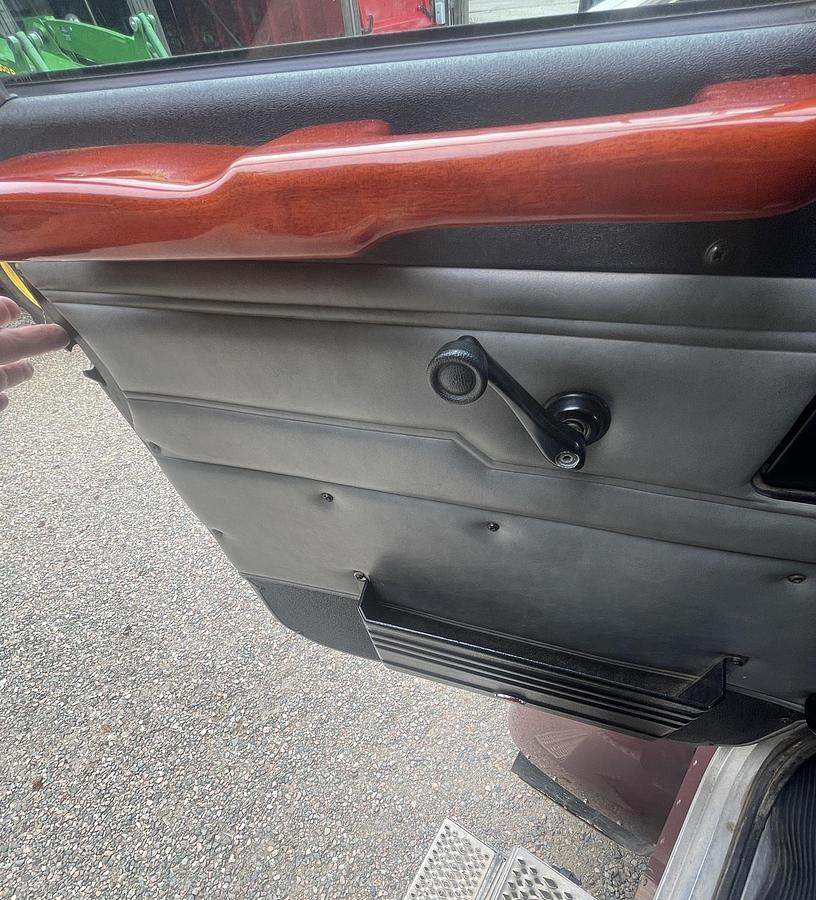 Used 1998 PETERBILT 330