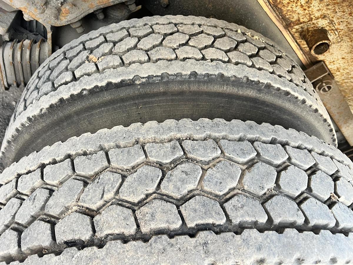 Used 2013 KENWORTH t800