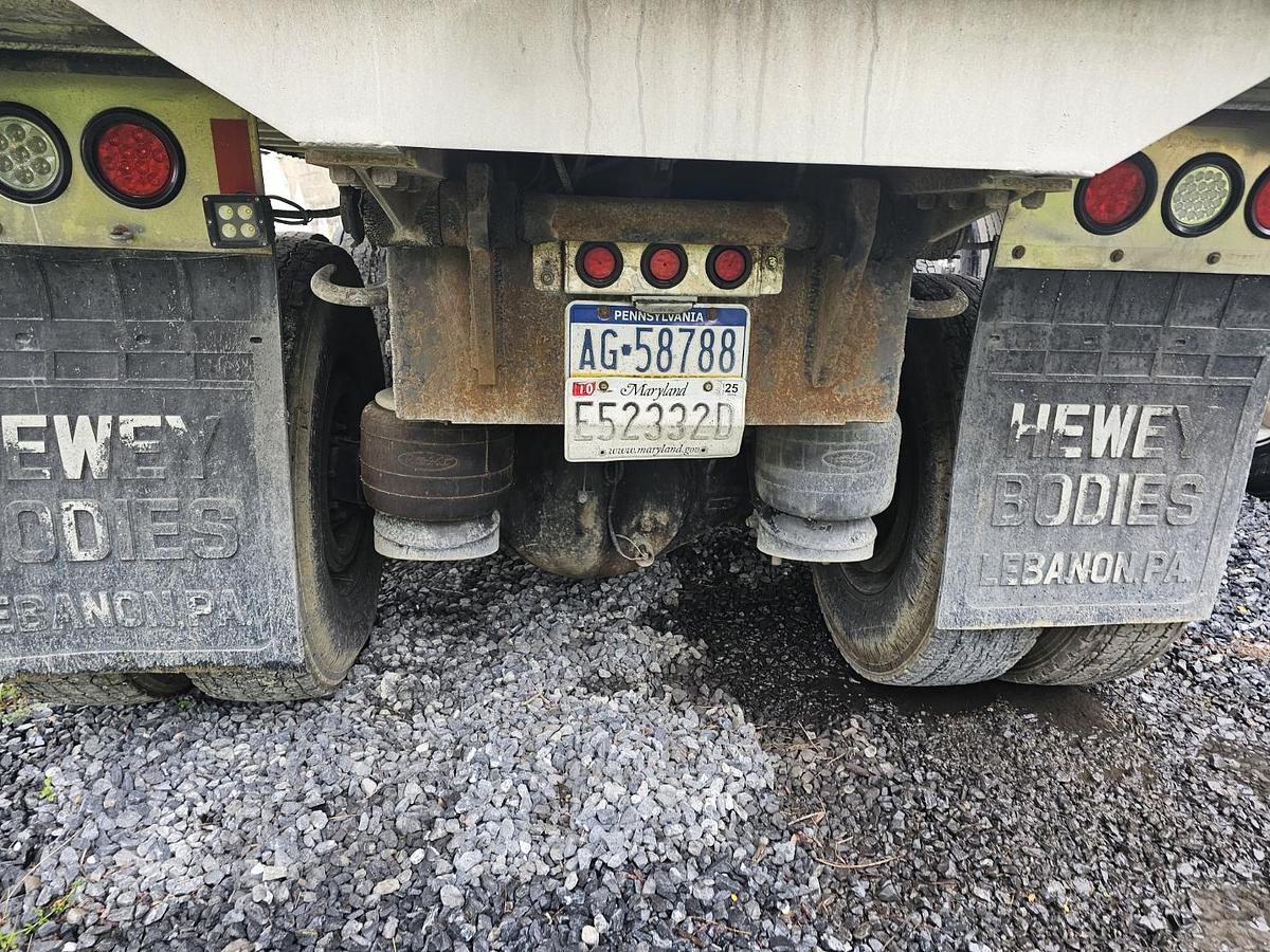 Used 2019 PETERBILT 365