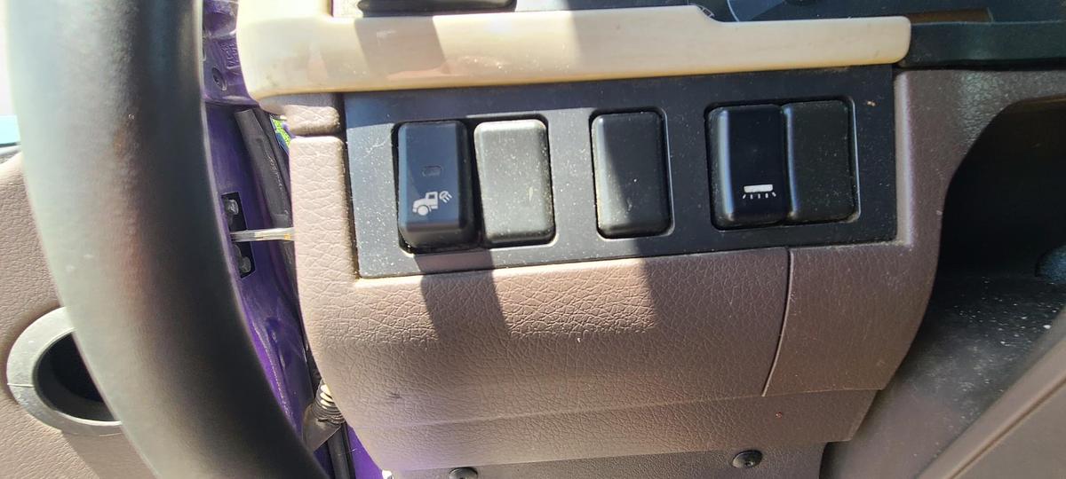 Used 2015 VOLVO VNL64T780