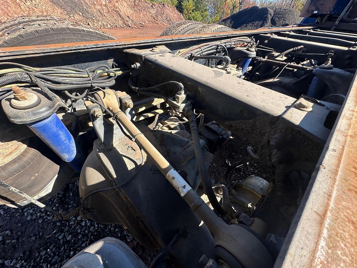 Used 2016 PETERBILT 365