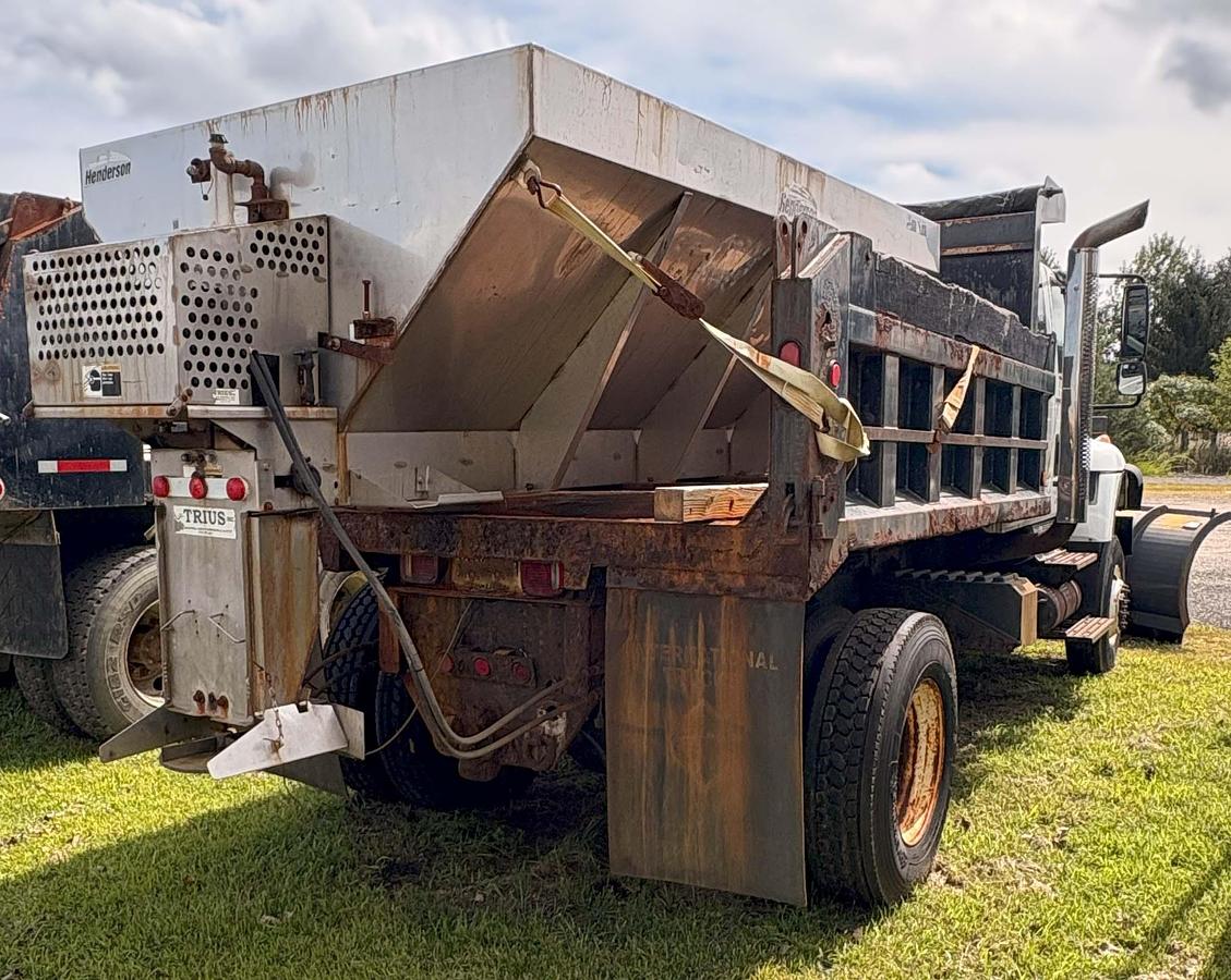 Used 2004 INTERNATIONAL WorkStar 7300