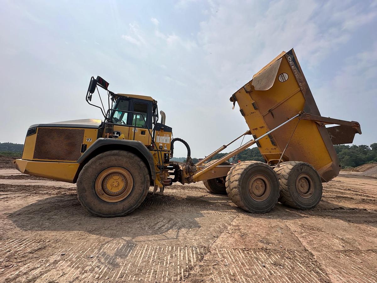 Used 2014 DEERE 460E Off Road Dump