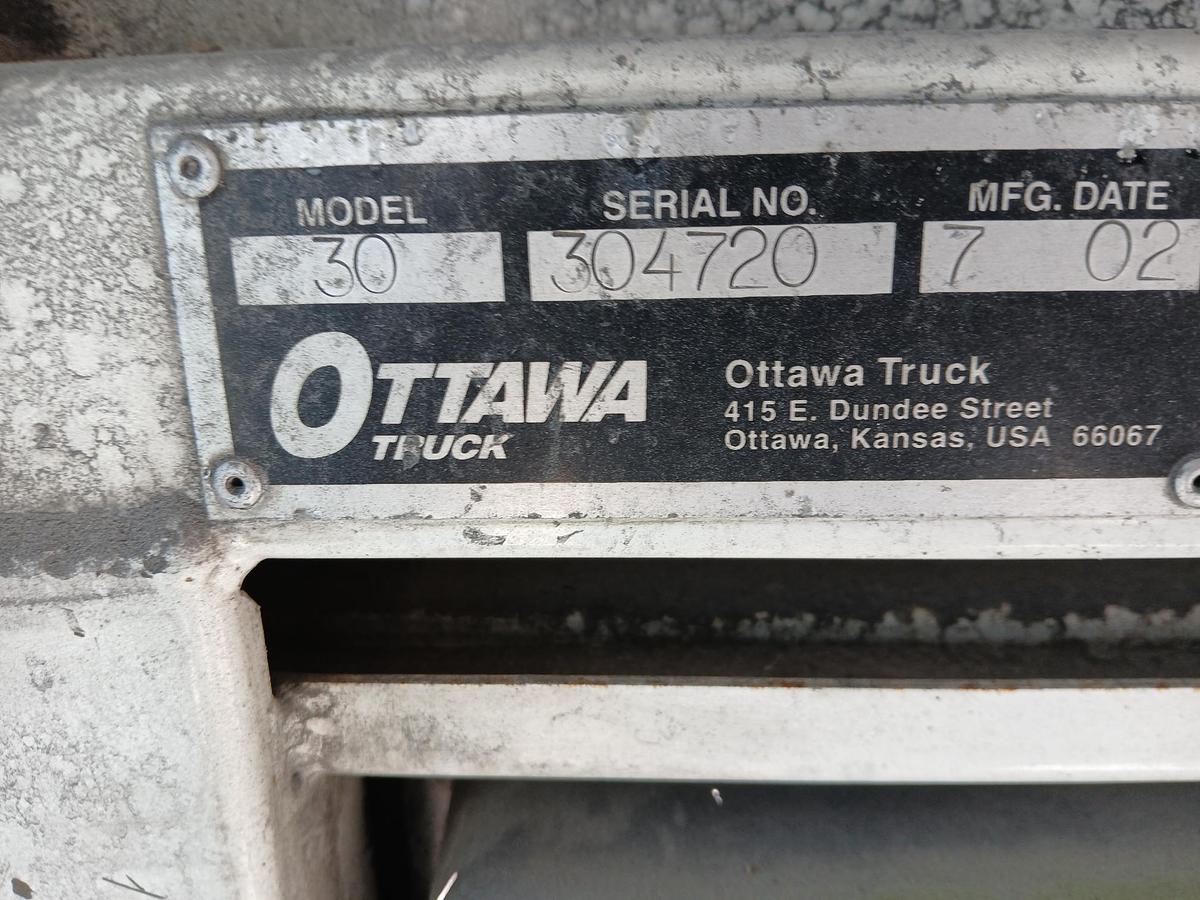 Used 2002 OTTAWA 30