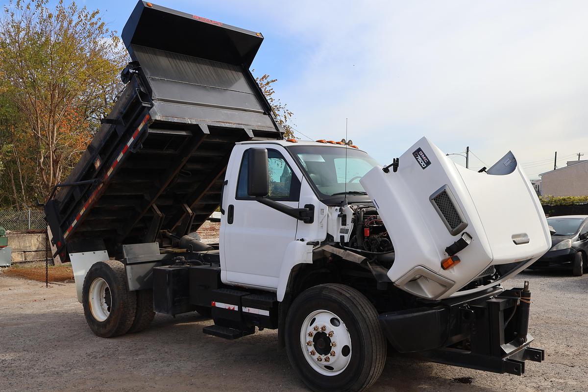 Used 2006 GMC C7500