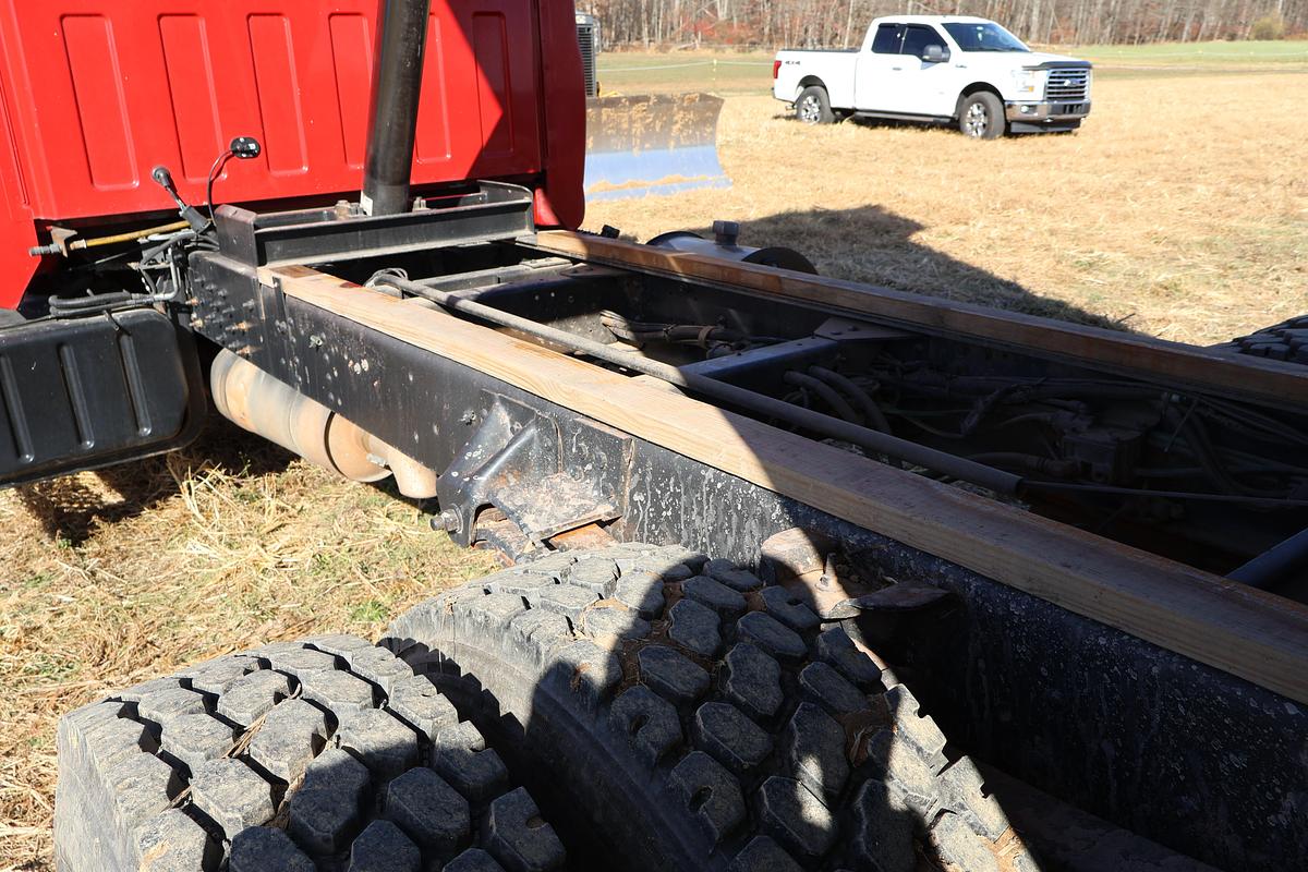Used 2005 CHEVROLET C8500