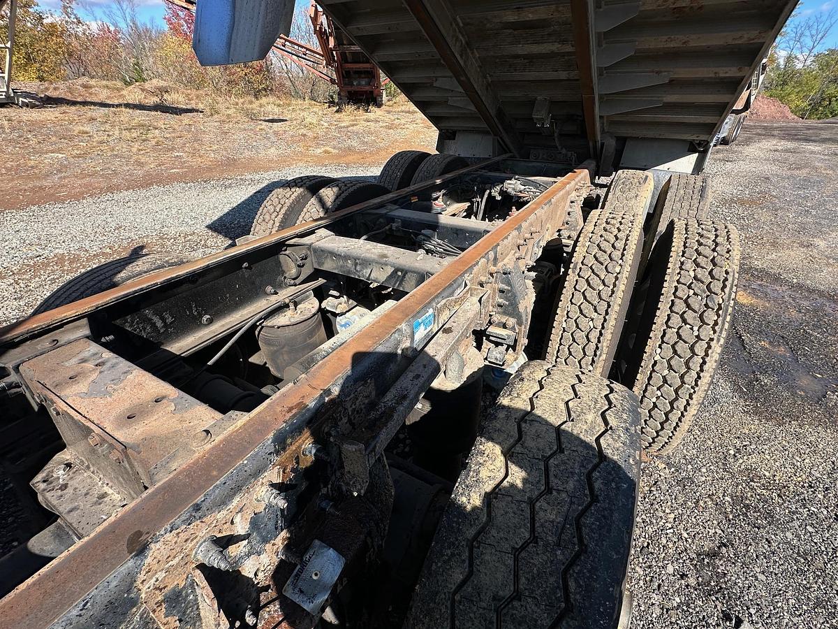 Used 2016 PETERBILT 365