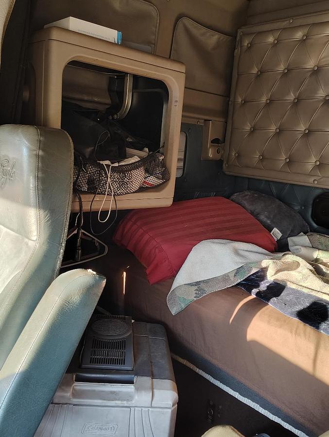 Used 1998 INTERNATIONAL 9300