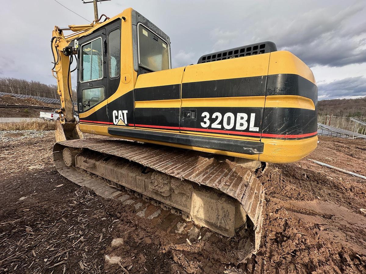 Used 1999 CATERPILLAR 320B L