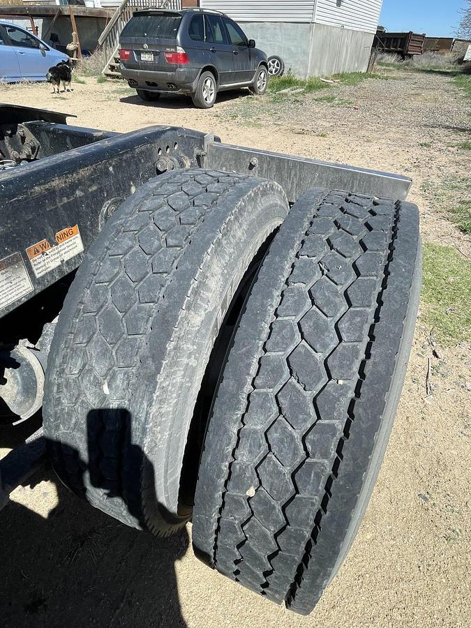 Used 2007 FREIGHTLINER Columbia