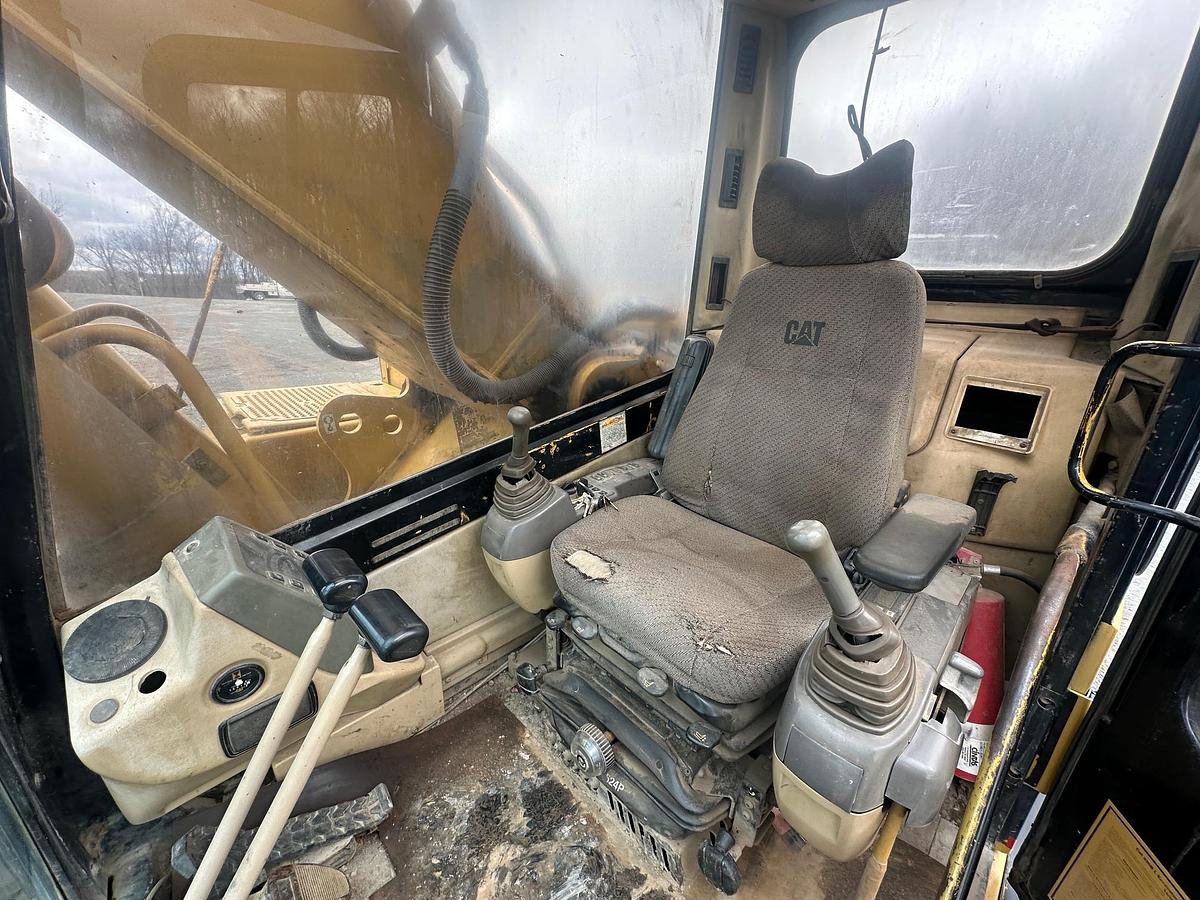 Used 1998 CATERPILLAR 330BL