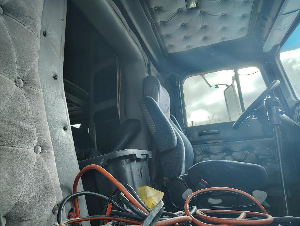 Used 1994 INTERNATIONAL 9200 6x4