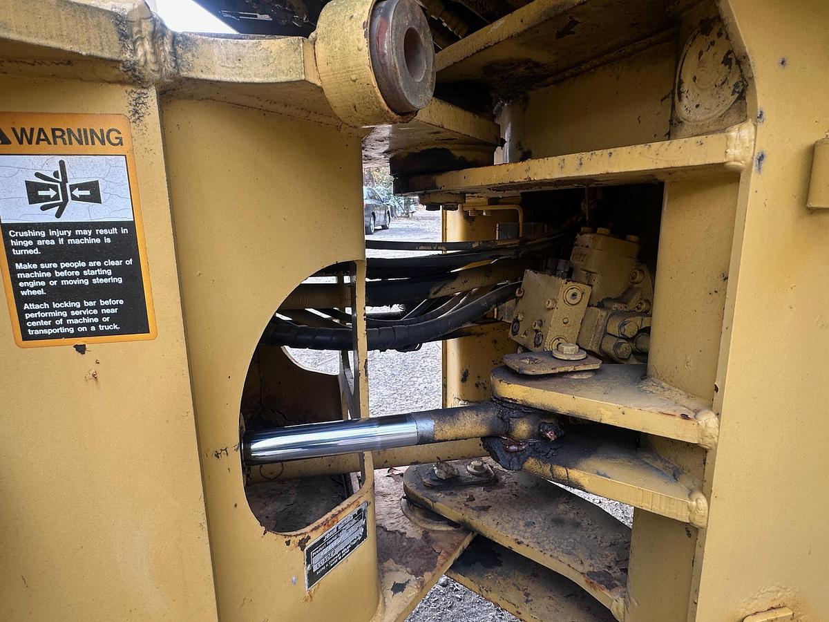 Used 1996 DEERE 444G