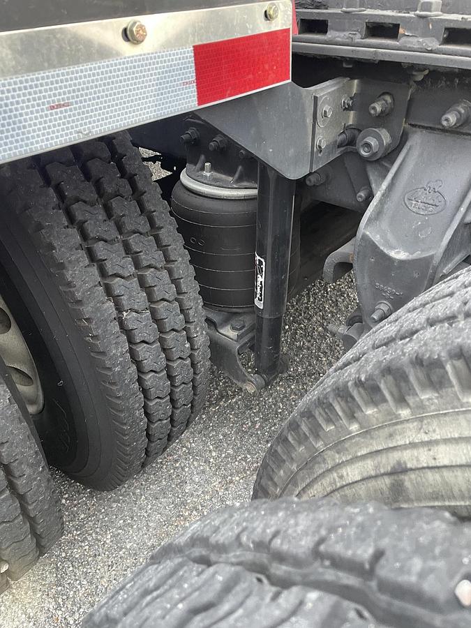 Used 2001 MACK CHU613