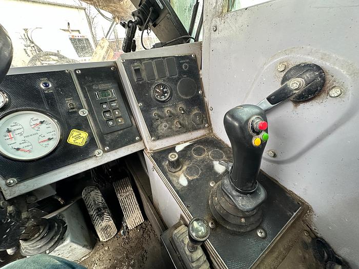 Used 2007 PHOENIX Front Discharge Mixer