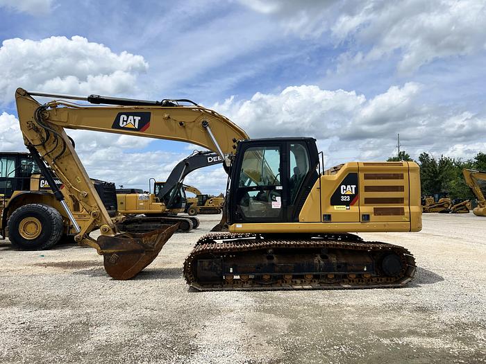Used 2018 CATERPILLAR 323