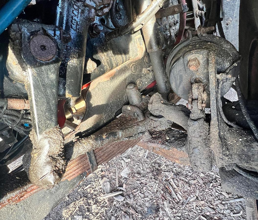 Used 2013 FREIGHTLINER 108SD Dump Truck