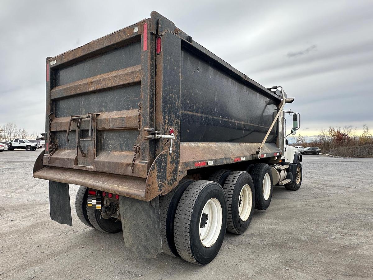Used 2007 MACK CV713