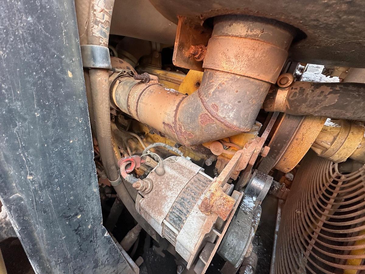 Used 2005 CATERPILLAR 963C