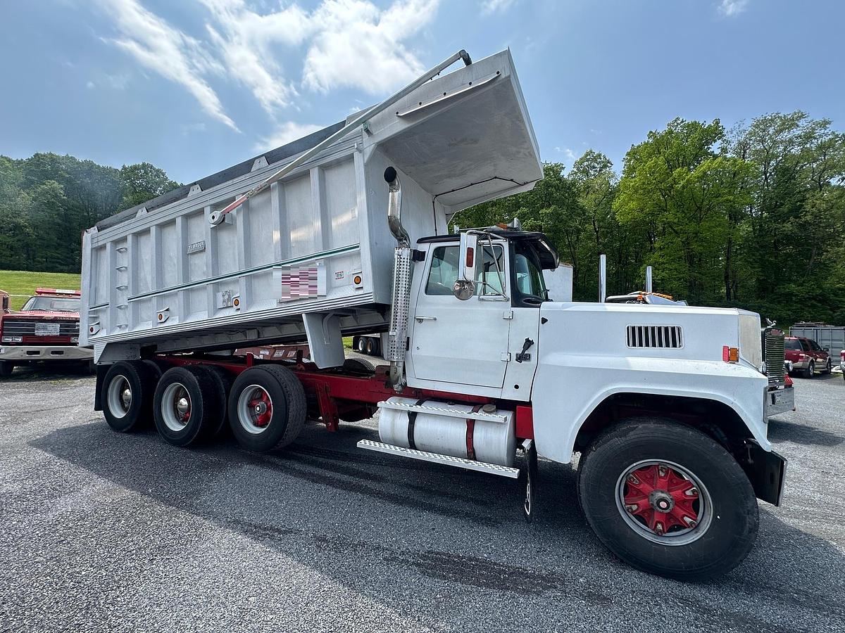 Used 1987 FORD LTL9000