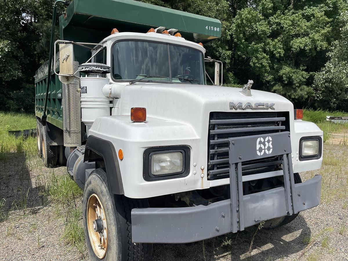 Used 1993 MACK RD 690S