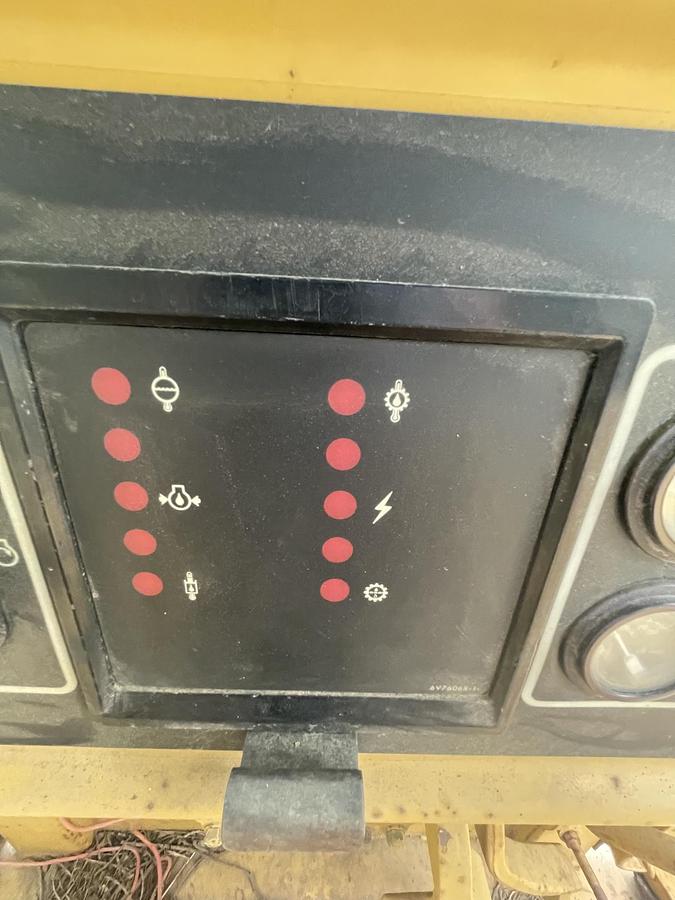 Used 1995 CATERPILLAR D4HXL3