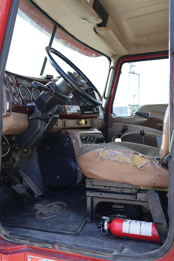 Used 2007 MACK Granite CV713