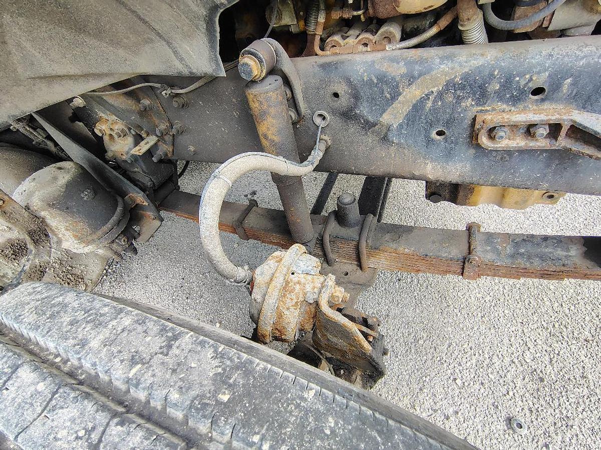 Used 2005 STERLING L9500