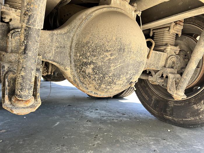 Used 2016 VOLVO VHD84B200