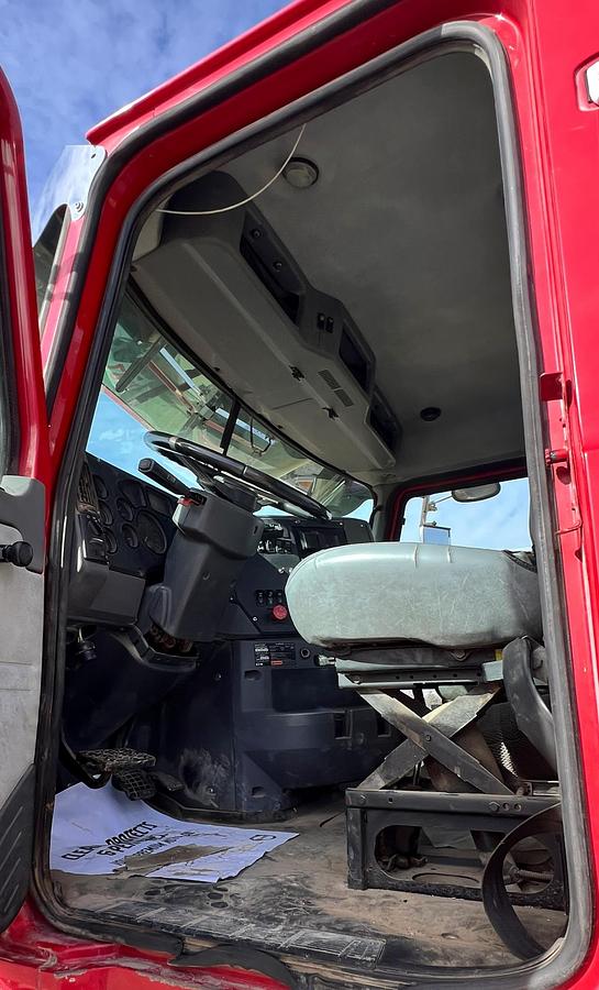 Used 2011 MACK Pinnacle CHU613