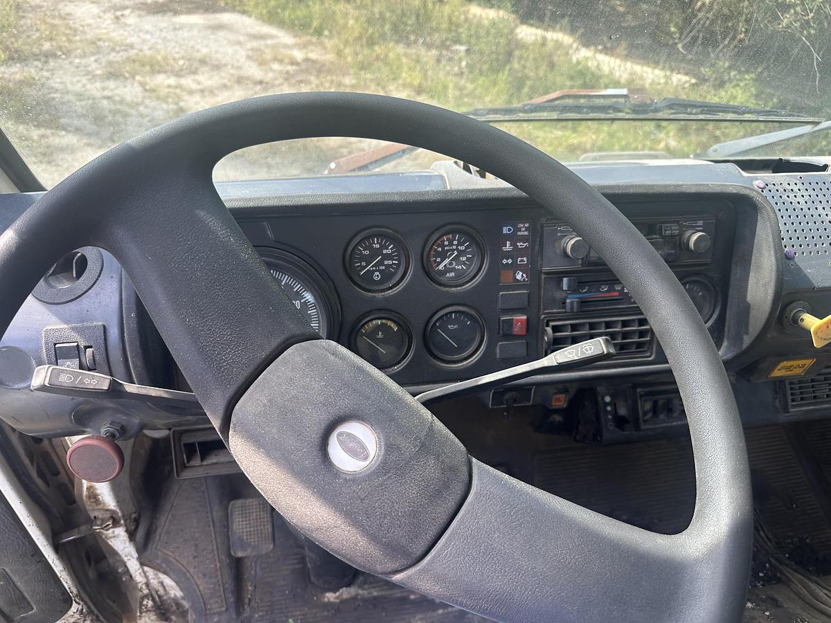 Used 1995 PETERBILT 200