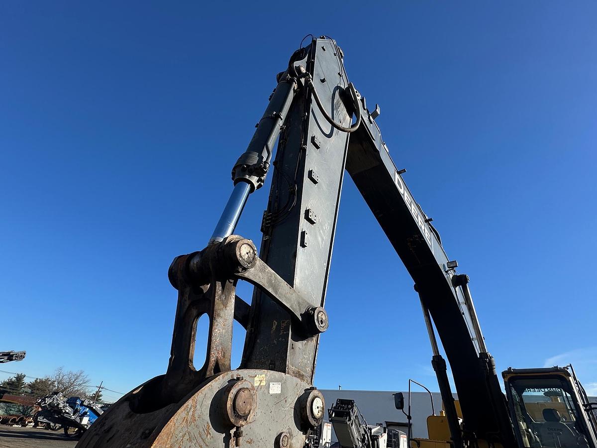 Used 2009 DEERE 450D LC